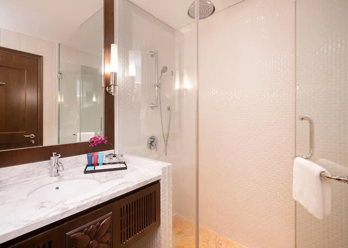 Rendezvous Singapore By Far East HospitalitySpa Hotel